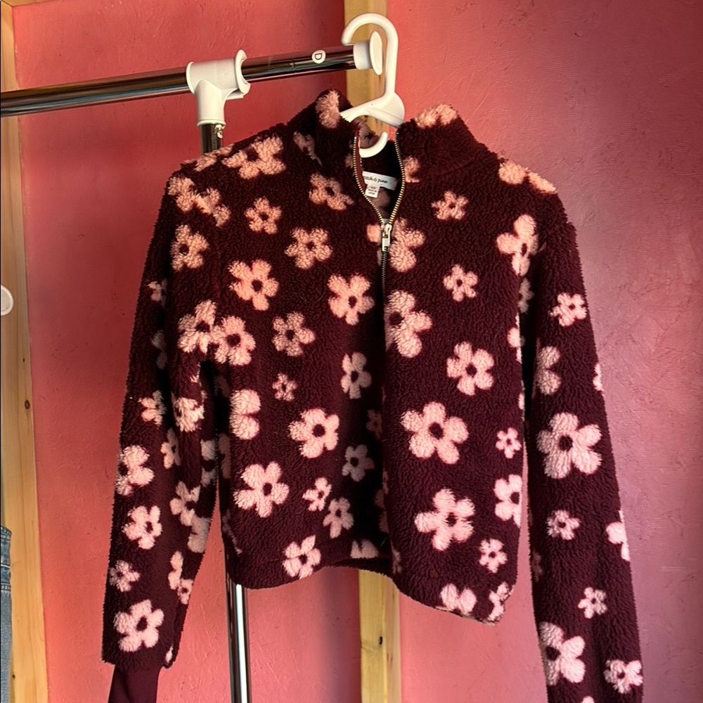 Cozy Burgundy V-Neck Floral Zip Sweater - Pink Flower Pattern